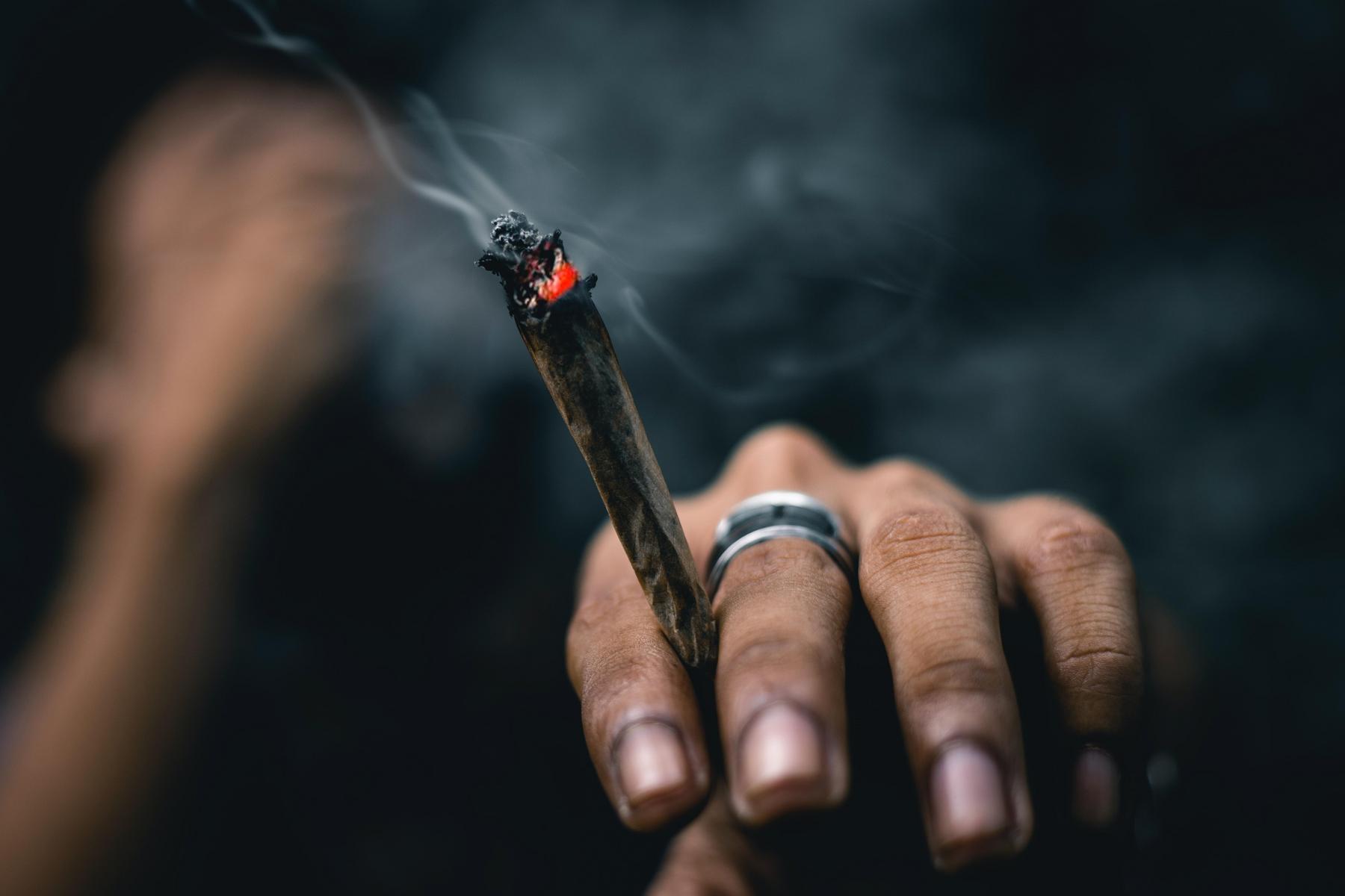 Cannabis-Legalisierung: Wann ist das legale Rauchen eines Joints möglich?