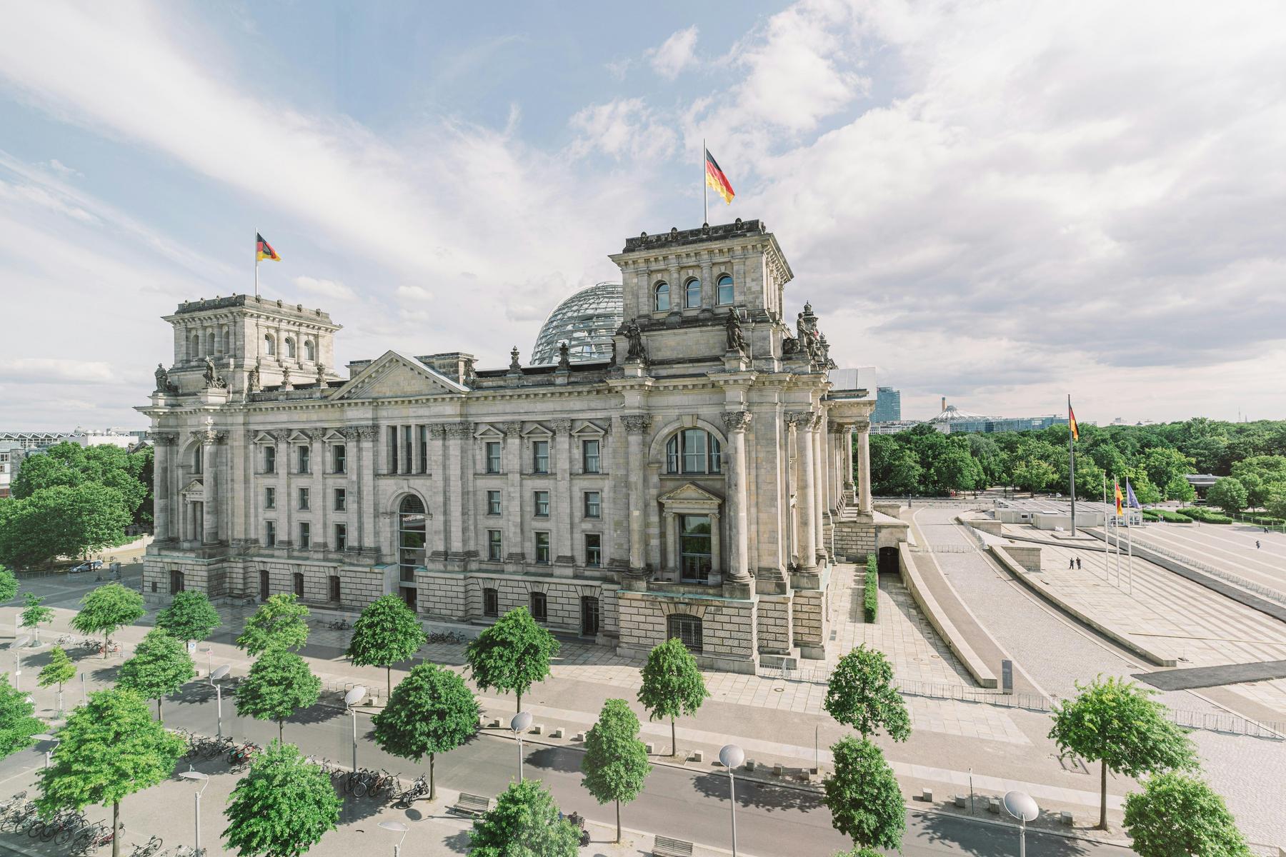 Cannabis-Legalisierung: Die Geldwäschegefahr wird von der Bundesregierung vernachlässigt