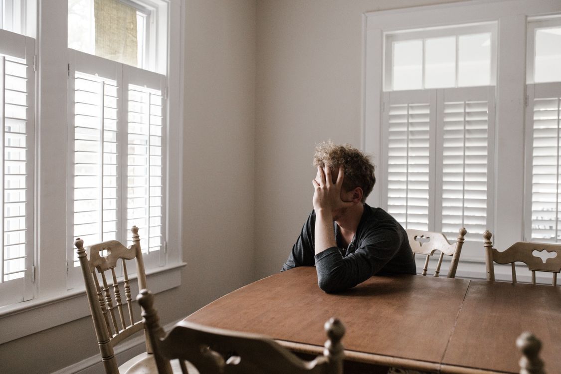 Foto von Andrew Neel – Sativas gegen Depressionen und Angstzustände